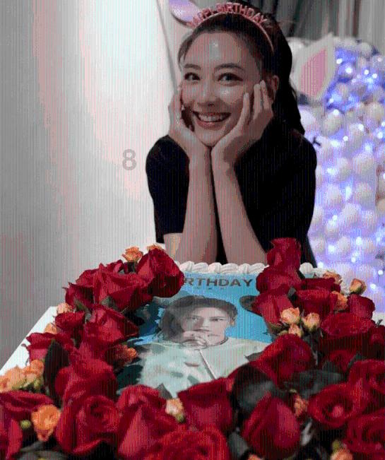 中国人的故事|徐卓媛:“00后”女孩如何登顶“地球之巅”?